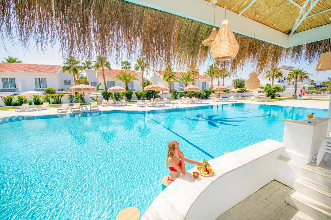 فاماغوستا Long Beach Villas المظهر الخارجي الصورة