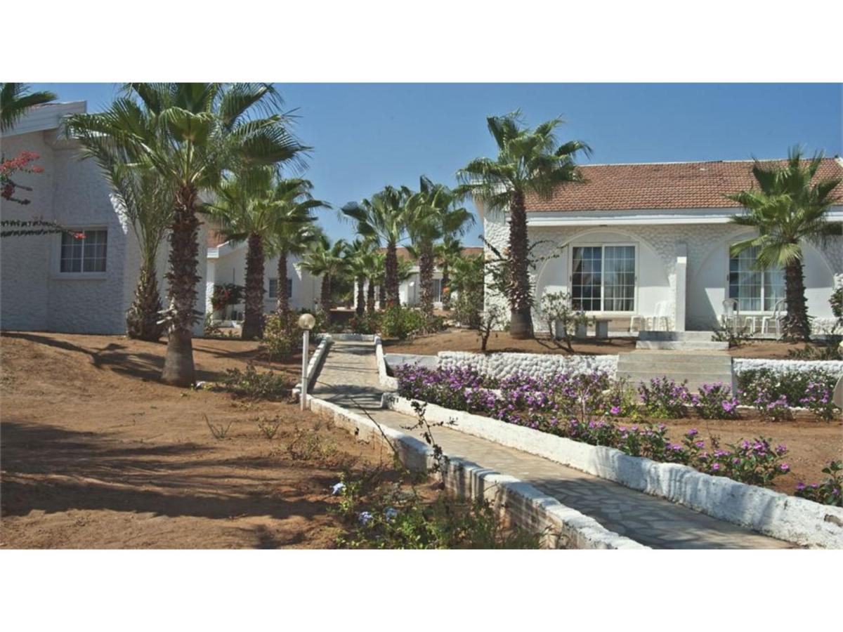 فاماغوستا Long Beach Villas المظهر الخارجي الصورة